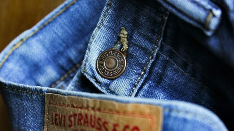 Veilig Tweedehands Merkkleding Kopen